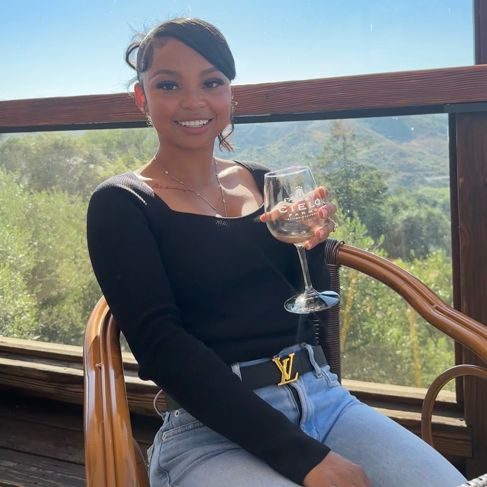 Meet your Posher, Aaliya!